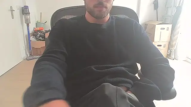 taallguyy 196 online show from September 26, 10:57 am