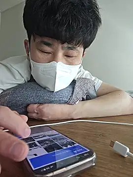 wlalsdldb112 online show from March 17, 4:40 am