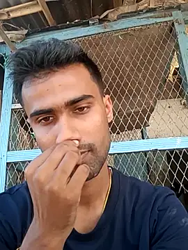 Skinny Bigass 23 online show from February 19, 8:11 am