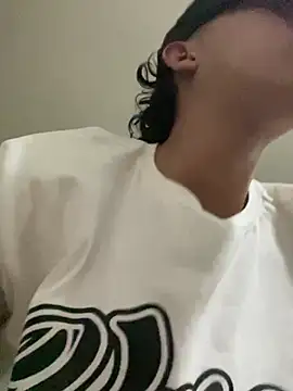 breiderxexiboys online show from December 12, 5:42 am