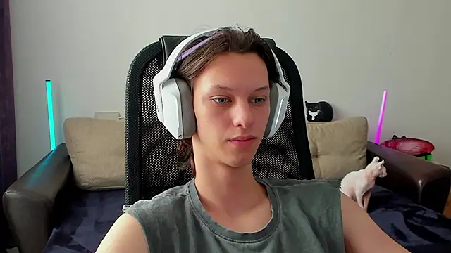 Ostin meow online show from March 1, 10:15 am