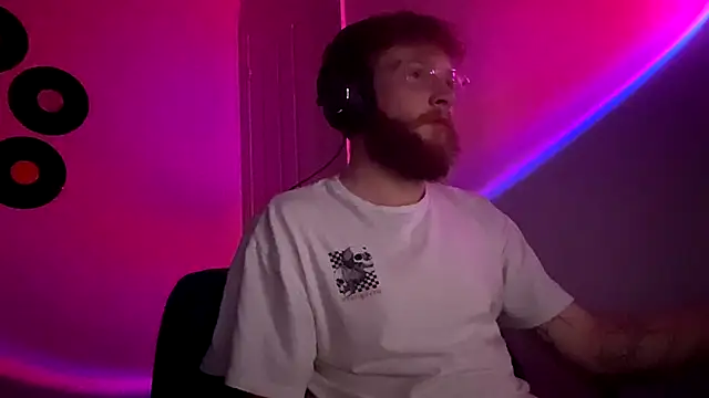 PrettyGinger online show from November 28, 1:09 am