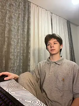 Snapshot of W_N_G_S chatting on January 25, 10:18 pm W N G S online show from January 25, 10:18 pm