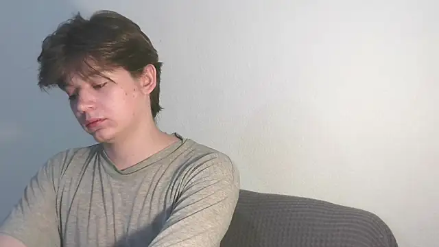 Snapshot of W_N_G_S chatting on September 19, 6:30 pm W N G S online show from September 19, 6:30 pm