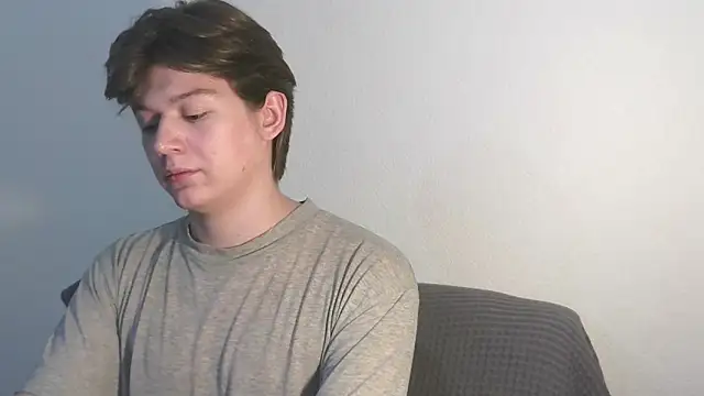 Snapshot of W_N_G_S chatting on September 10, 9:46 pm W N G S online show from September 10, 9:46 pm