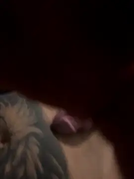 trembossauro27 online show from March 2, 2:33 am