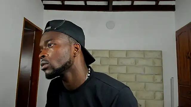 Dylan Taylor online show from January 18, 7:27 pm