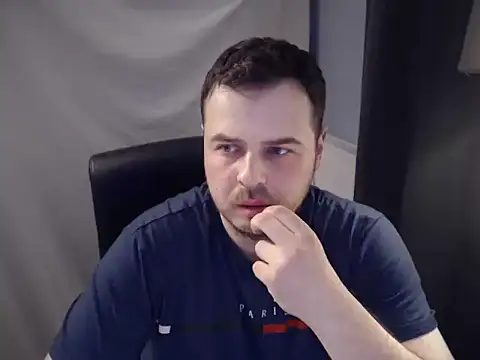 CuteMan33 online show from April 22, 9:41 pm