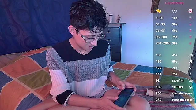 Snapshot of Sweet_c4mer0n chatting on October 16, 9:12 pm Sweet c4mer0n online show from October 16, 9:12 pm