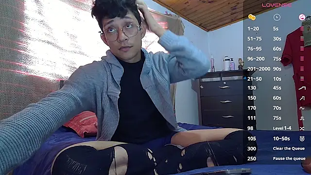 Snapshot of Sweet_c4mer0n chatting on October 12, 4:56 pm Sweet c4mer0n online show from October 12, 4:56 pm