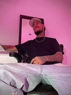 Junihn0 online show from October 8, 8:57 pm