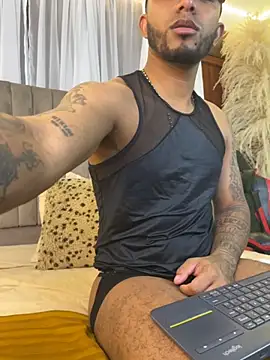 Robin Rief online show from February 8, 3:56 am