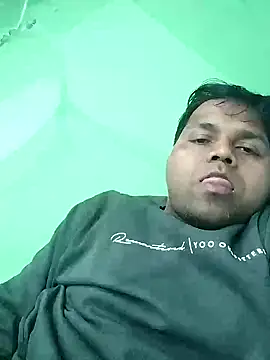 KUKU69XX online show from February 22, 8:05 pm