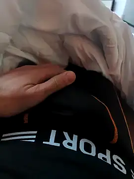 ariel-rick online show from December 23, 8:22 am