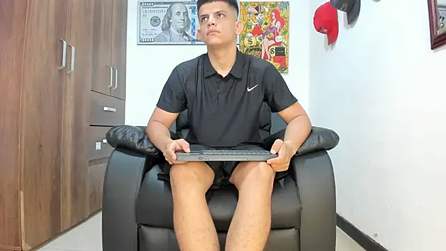 Snapshot of boss_of_cash chatting on October 8, 12:31 pm boss of cash online show from October 8, 12:31 pm