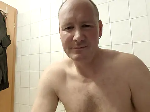 Nacktputzer online show from December 18, 10:57 pm