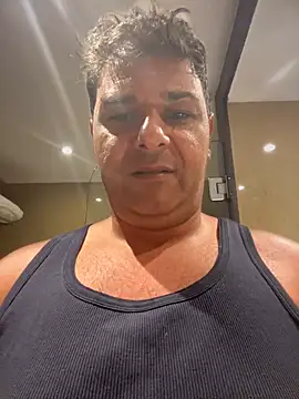 SecretlyDD online show from March 5, 4:24 pm