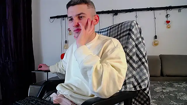 Devin Jay online show from February 7, 8:10 pm