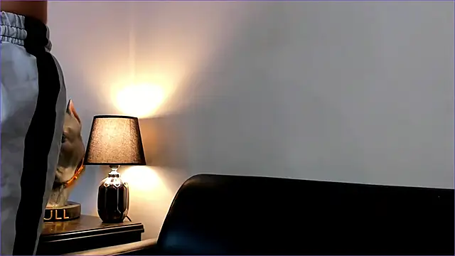 BradLeon  online show from September 23, 8:19 pm