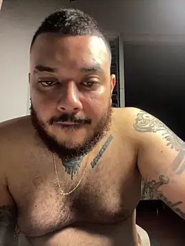 El Titan1998 online show from February 25, 12:00 am