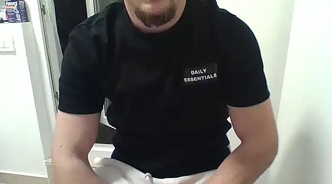 Snapshot of couplehot992 chatting on February 10, 4:36 pm couplehot992 online show from February 10, 4:36 pm