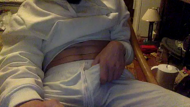 Snapshot of nevermind298079 chatting on January 30, 11:24 pm nevermind298079 online show from January 30, 11:24 pm