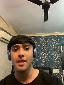 Snapshot of sunny49477 chatting on December 24, 4:33 am sunny49477 online show from December 24, 4:33 am