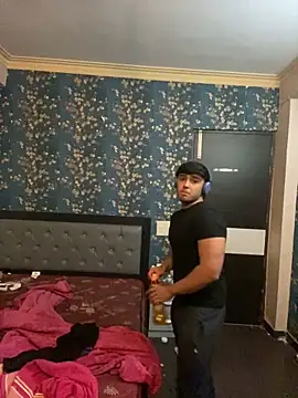 Snapshot of sunny49477 chatting on December 29, 7:43 pm sunny49477 online show from December 29, 7:43 pm