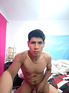 Snapshot of elmazitogrande chatting on February 22, 9:42 pm elmazitogrande online show from February 22, 9:42 pm