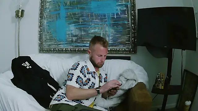 Snapshot of bjay1210 chatting on January 15, 1:02 am bjay1210 online show from January 15, 1:02 am