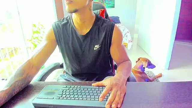 Adam Valenciia online show from October 4, 7:18 pm