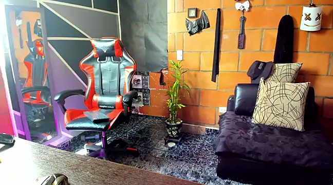 Adam Valenciia online show from March 2, 6:57 pm