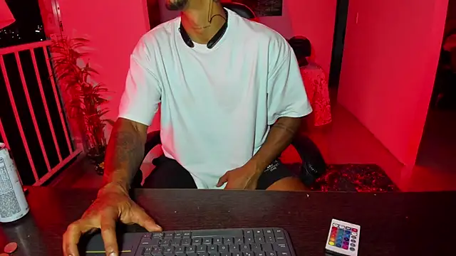 Adam Valenciia online show from September 20, 12:32 am