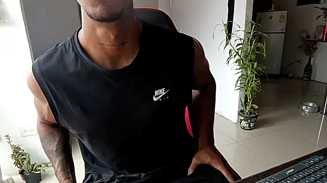 Adam Valenciia online show from February 24, 6:19 pm