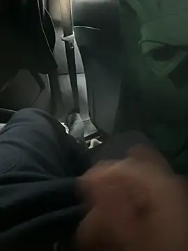 Snapshot of atoy3333 chatting on September 8, 5:01 pm atoy3333 online show from September 8, 5:01 pm