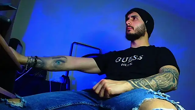 XanderCage99 online show from April 14, 9:36 pm