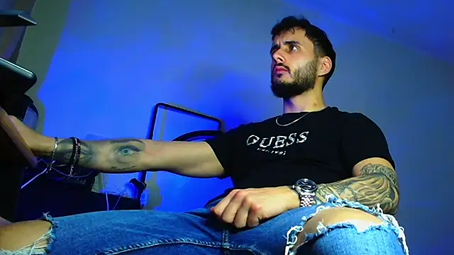 XanderCage99 online show from April 8, 11:13 pm