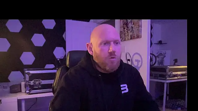 ozmit online show from January 23, 3:05 am