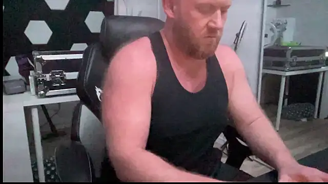 ozmit online show from January 12, 2:24 am