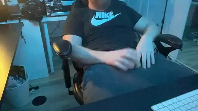 ozmit online show from January 2, 10:11 pm