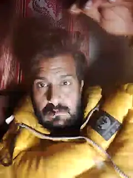 MAGNETICDADDY8 online show from December 18, 1:12 am