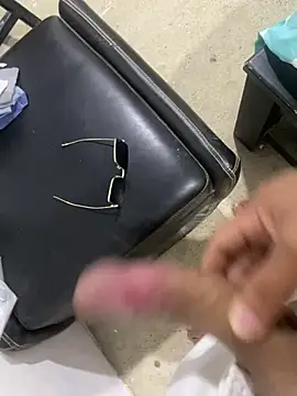 elflalope online show from February 24, 7:22 am