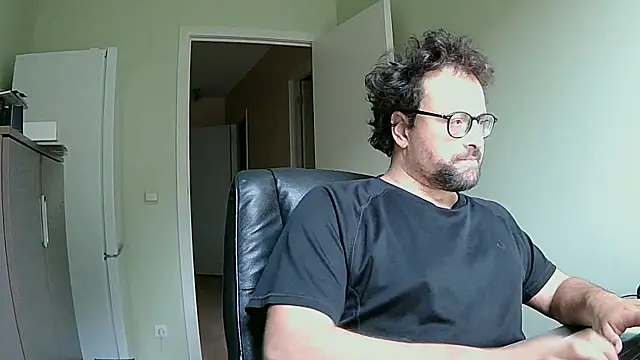 littlehairyman online show from September 30, 7:13 am