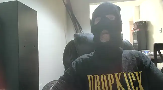 Snapshot of filthymind619 chatting on January 14, 11:48 pm filthymind619 online show from January 14, 11:48 pm