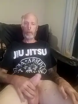 Snapshot of filthymind619 chatting on October 11, 11:42 pm filthymind619 online show from October 11, 11:42 pm