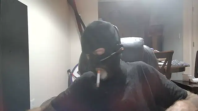 Snapshot of filthymind619 chatting on January 25, 3:40 am filthymind619 online show from January 25, 3:40 am