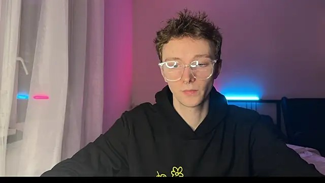 Snapshot of Calvin_Polanski chatting on January 19, 8:19 pm Calvin Polanski online show from January 19, 8:19 pm