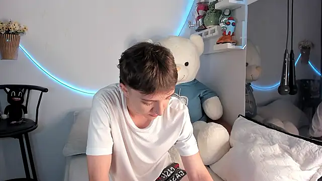 jeremy salvatore online show from March 19, 7:55 am