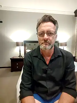 itsmeyes69 online show from February 22, 11:32 pm