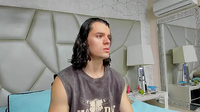 maxi styles online show from February 24, 8:53 pm